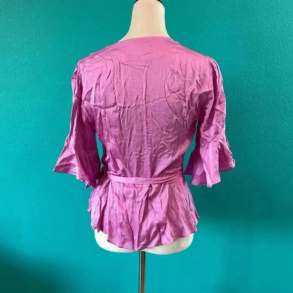 Zara Woman Lilac Satin Wrap Blouse Bell Sleeve Bloggers Fave Top Size XS - Picture 3 of 5